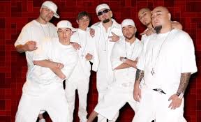 Their music encompasses the styles of cumbia, hip hop. Lalo Gattas Cierra Campana El Sabado Con Participacion Del Grupo Kumbia Kings Gaceta De Tamaulipas