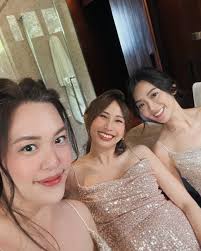 Bridesmaids to the most beautiful bride @bellywellyjelly at the most  beautiful wedding 🤍🕊️ last pic is the best