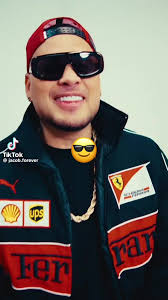 Adrian Gonzalez Cantando El Ansioso