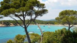 Cette randonnée dans les communes de la londe les maures et bormes les mimosas vous conduira au fort brégançon. Fort De Bregancon Felseninsel An Der Cote D Azur