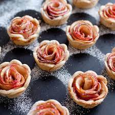 But you can get awfully close with grandma's favorite recipes. Apple Christmas Dessert Recipes All Things Christmas