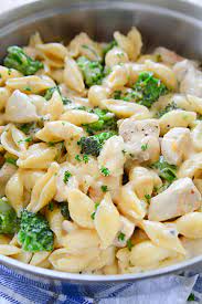Cheesy Chicken Broccoli Shells