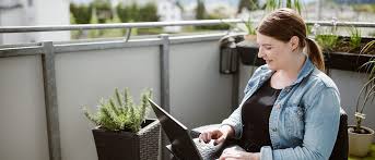 Ohne zu arbeiten geld nebenbei verdienen. Ortsunabhangig Geld Verdienen Diese Digitalen Jobs Gibt Es Ines Fritz