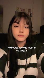 Namoro e Curtidas: O Dilema das Fotos de Biquíni