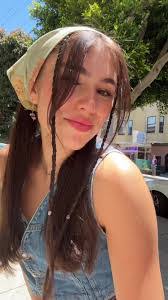 Lindsey Wick's Instagram, Twitter & Facebook