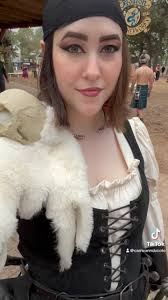 Huzzah ☠️ #trftroubador #texasrenaissancefestival #texasrenfest #huzzah  #cosplay
