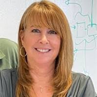 Miriam Barrett's Instagram, Twitter & Facebook