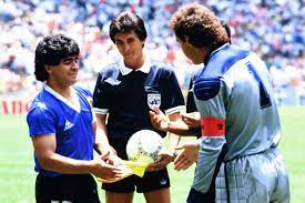 Transmitido por canal 13 de buenos aires y retransmitido por canal. Se Viene Un Argentina Vs Inglaterra En Homenaje A Maradona Tyc Sports