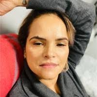 Elizabeth Valerio's Instagram, Twitter & Facebook