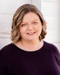 Amanda Bechtold's Instagram, Twitter & Facebook