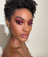 The Biggest 2020 Makeup Trends That You Are About To See Everywhere Page 6 Of 8 Viva Glam Magazine Pink Eyeshadow Look Red Eyeshadow Look Makeup Trends