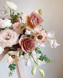 Friday Floral Mood Dream Blooms For The End Of The Week Have A Fabulous Day Photo Wedding Flower Inspiration Wedding Bouquets Flower Bouquet Wedding
