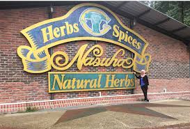 Taman herba di pusat sains negara. Jom Lawat Ladang Ladang Herba Nasuha Yang Keluarkan Rempah Ratus Mak Siti