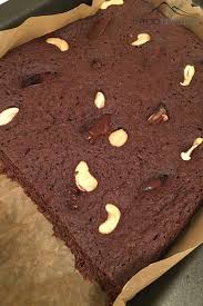 Gebacken ist er mit emmermehl. Rezept Fur Einen Veganen Zucchini Schoko Kuchen