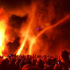 Momentul în care o tornadă de foc se formează a fost surprins cu telefonul mobil de un martor, în urmă cu câteva zile, pe un câmp din israel. Explozia De La Beirut AltÄƒ Urgie A Socat Lumea Pentru Prima OarÄƒ In 100 De Ani Evenimentul Zilei