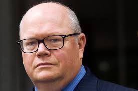 Warren Chisum's Instagram, Twitter & Facebook