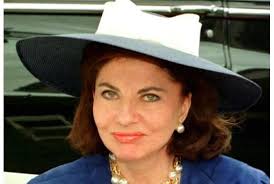 Coco gómez — nostalgia de mi acordeon 02:18. Royalty Pomp The Headdress