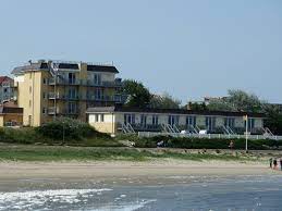 Mit viamichelin und seinen partnern können sie ihr hotelzimmer, bed&breakfast oder eine ferienwohnung ganz einfach mit wenigen klicks buchen. Ferienwohnung 13 Albatros In Der Strandresidenz Amrum Wittdun Firma Amrum Tourismus Herr Peter Lange