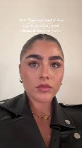 Niamh Barry's Instagram, Twitter & Facebook