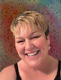 Marie Tucker's Instagram, Twitter & Facebook