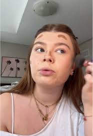 Ally Roth's Instagram, Twitter & Facebook