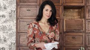 Maybe you would like to learn more about one of these? Il Galateo Di Csaba Dalla Zorza Per Le Vacanze E Non Solo Io Donna