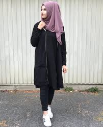 The green color of moss, the deep blues and grays in the sky—these are the colors that feel naturally cozy this time of year. Top Hijab Styles For Pakistani Outfits 2021 Modern Designs