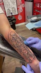 Downers grove tattoo is a tattoo shop that is located at 615 ogden avenue in downers grove, il. Downers Grove Tattoo Co Home Facebook