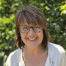 Heidi Stclair's Instagram, Twitter & Facebook