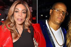 Kevin hunter has reportedly been cashing out on his mistress. Wendy Williams Fired Estranged Her Husband Kevin Hunter Out As Executive Producer Of Her Show Kokolevel Blog