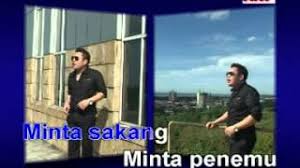 Lagu tu antara lagu ti paling tinggi peminta sepemanjai taun di curung radio maia ara taun menya. Chords For Kaul Tua Kelia Rickie Andrewson