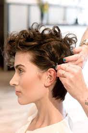 3 Chic Easy Ways To Style Short Hair Curly Hair Styles Curly Pixie Hairstyles Short Curly Hair