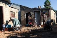 Resultado de imagen de FOTOS DE PERSONAS EN MISERIA POR LA PANDEMIA DE COVID-19