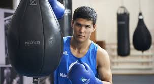 Данияр елеусинов первый бой!/daniyar yeleussinov pro debut. Daniyar Eleusinov Pokazal Fragment Trenirovki 365info Kz