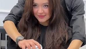 Alexandra Cabada's Instagram, Twitter & Facebook