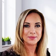 Coretta Austin's Instagram, Twitter & Facebook