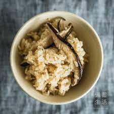 しいたけ 干し野菜づくり 干し椎茸の作り方 備蓄生活 干し椎茸 干し野菜 食べ物のアイデア