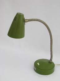 This foldable led desk lamp with a 210° flexible arm and 90° base axis, good help to save desk space. Retro 60s Vintage Lime Green Plastic Desk Lamp Mod Gooseneck Light