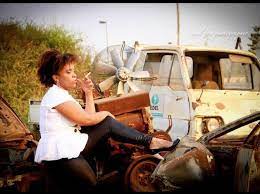 Músicas com letras para você ouvir. Vigarista Yola Araujo Ft Girinha 2000 By Girinha Reverbnation