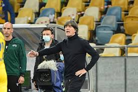 Pertandingan jerman vs perancis dini hari tadi adalah tontonan ternikmat kedua setelah inggris vs kroasia kemaren. Setelah Dikalahkan Perancis Ini Janji Loew Untuk Jerman