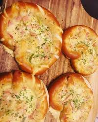 Gefullte Brezeln Von Steffisr87 Chefkoch Gefullte Brezeln Rezepte Fingerfood Rezepte