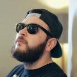 Aaron Norouzi's Instagram, Twitter & Facebook