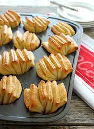 Butter Fan Rolls Recipe Bread Shaping Recipes Popular Dinner Recipes