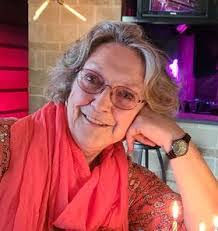 Faye Meyer's Instagram, Twitter & Facebook