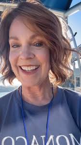 Let me help you out with your hair, 352/215-0832