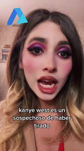 Kanye West no solo le arranca el celular a una mujer pero también pres...