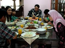 However, with the pandemic still on, residents said they plan on making the most of the circumstances. Eid Al Fitr Recipes And Traditions Whats4eats