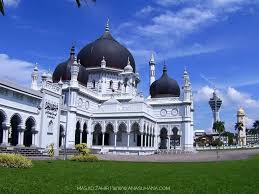 10 dalil kenapa lelaki diperintahkan solat berjemaah di masjid 1. 11 Ganjaran Bagi Orang Yang Solat Berjemaah Di Masjid Ana Suhana