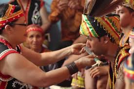 Contoh surat nikah adat dayak kalimantan barat. Madn Harap Pemerintah Beri Lahan 5 Ha Per Keluarga Kepada Suku Dayak Antara News Kalimantan Tengah Berita Terkini Kalimantan Tengah