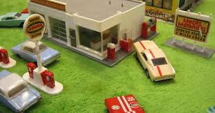 Aurora Model Motoring Ho Gas Station For Afx Tyco Atlas Lionel Race Train Set Gas Station Outdoor Furniture Sets Station